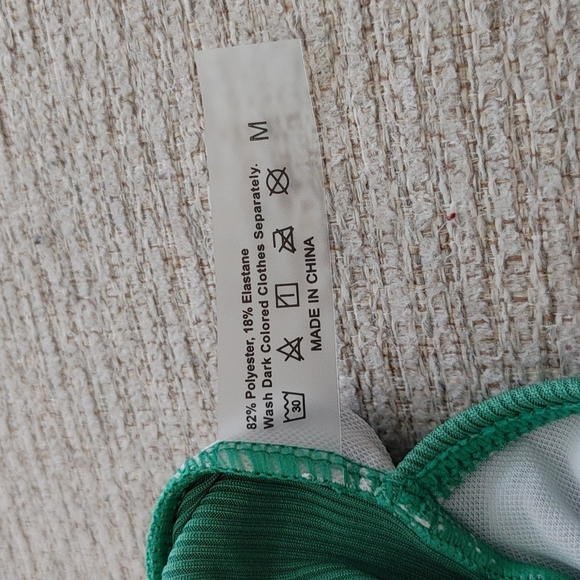 NWOT One-piece halter swimsuit - Picture 5 of 6